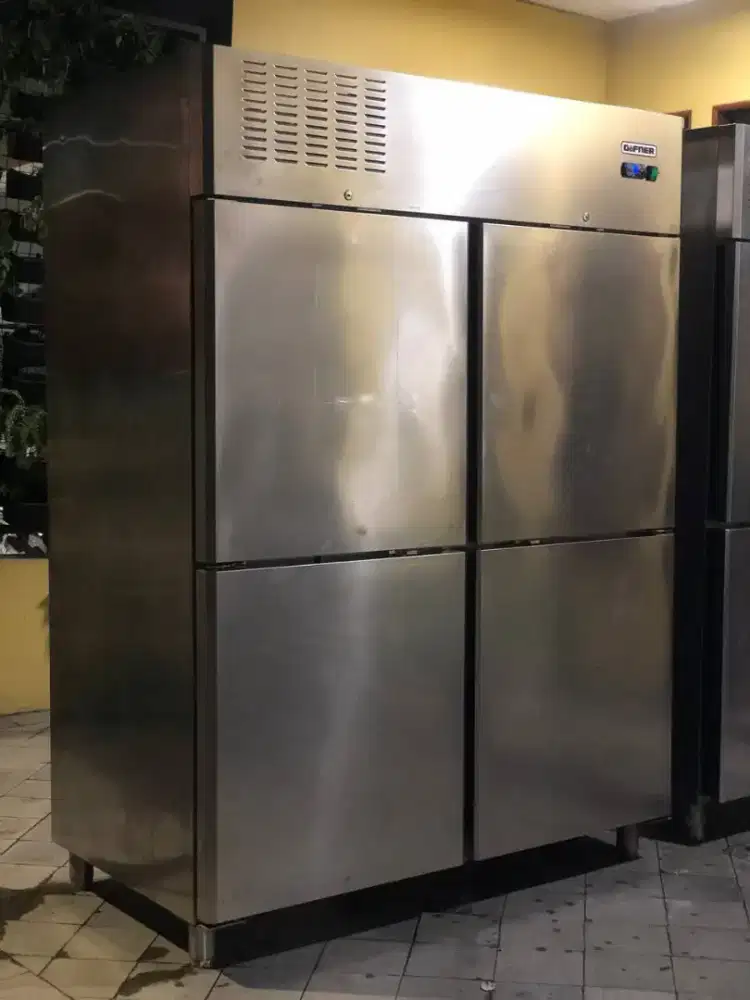 Upright Chiller 4 Pintu GOFNER
Mulus, Mesin Orisinil

harga 7.500.000