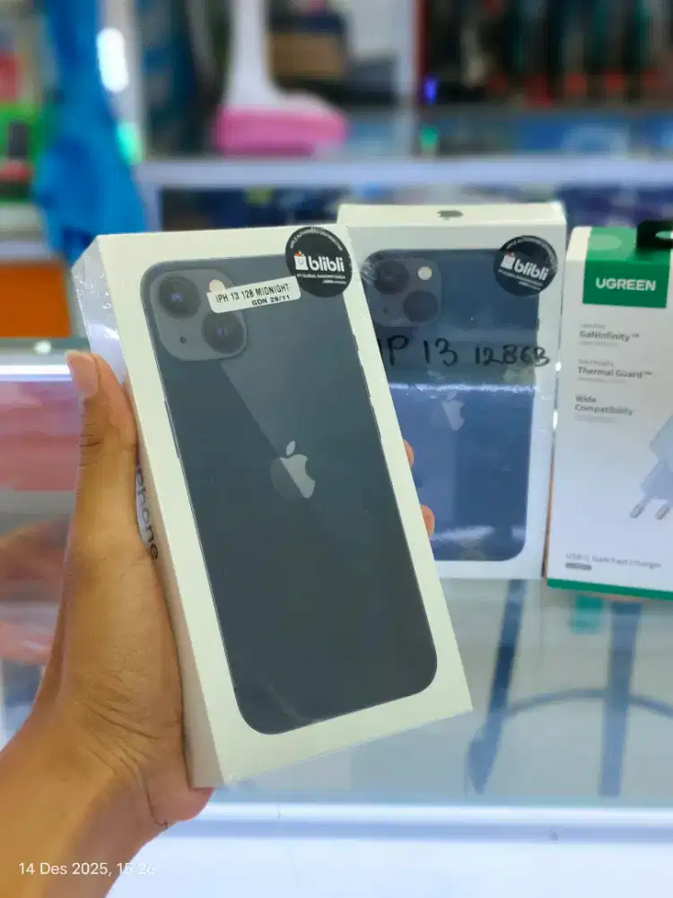 iPhone 13 new garansi 1th