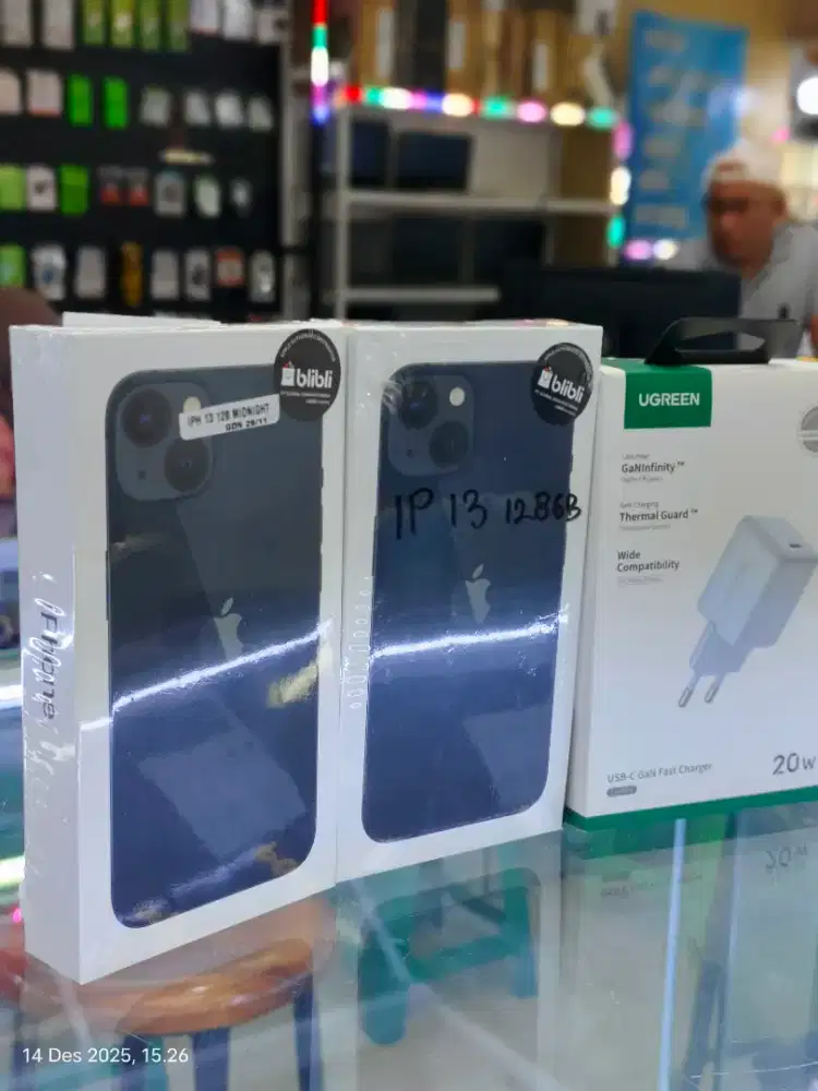 iPhone 13 baru garansi resmi
