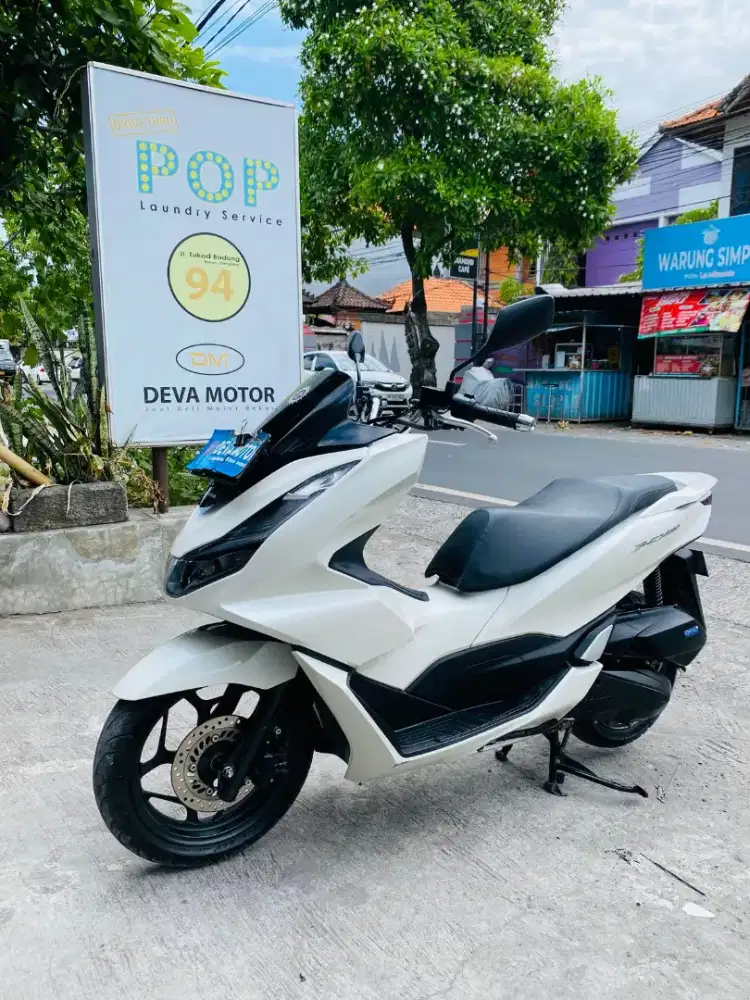 PCX160 putih  DP 1 juta Deva motor
