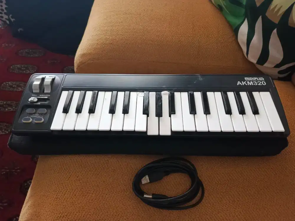Jual USB midi keyboard controller Midiplus AKM320