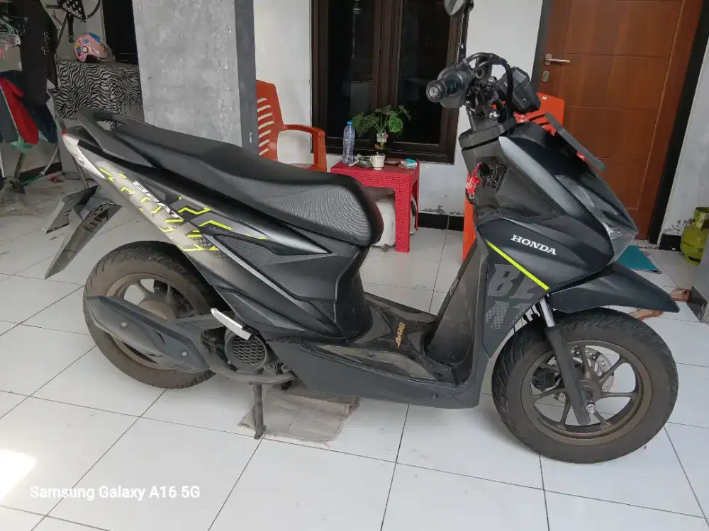 Honda beat street 2024 warna hitam istimewa