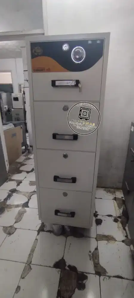 Filing cabinet fire proof Merk soligen