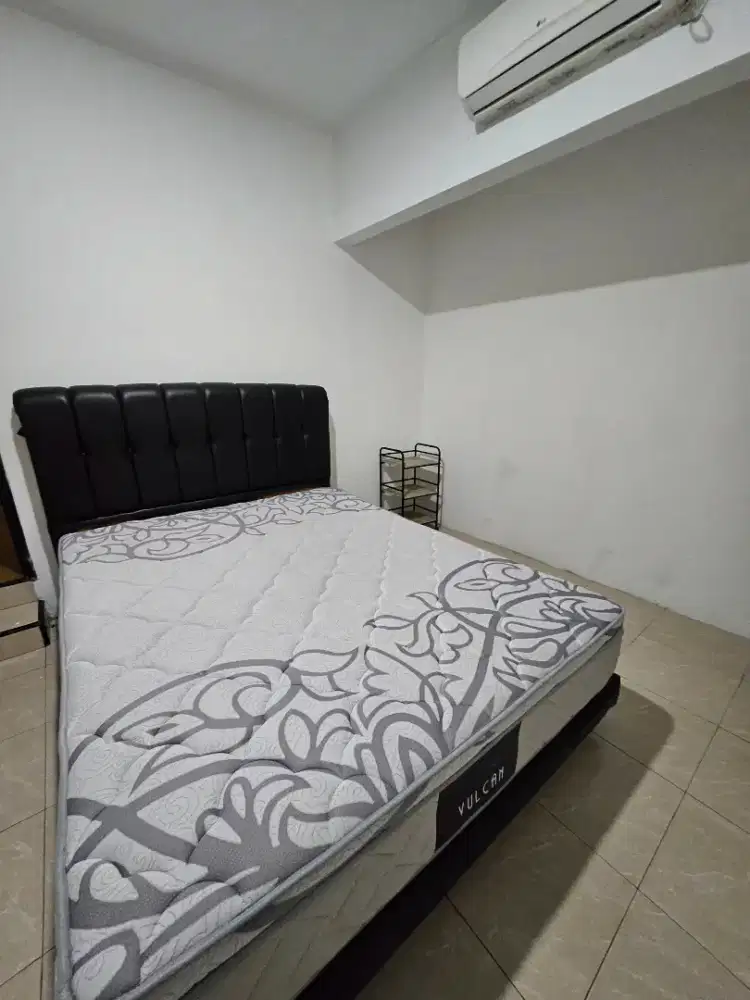 Dipan & kasur 30cm 160x200