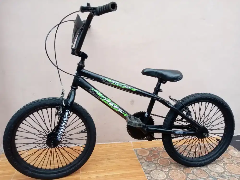Sepeda BMX Ukuran 20.