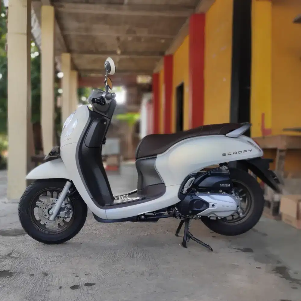 Honda SCOOPY PRESTIGE 2024 PUTIH BU