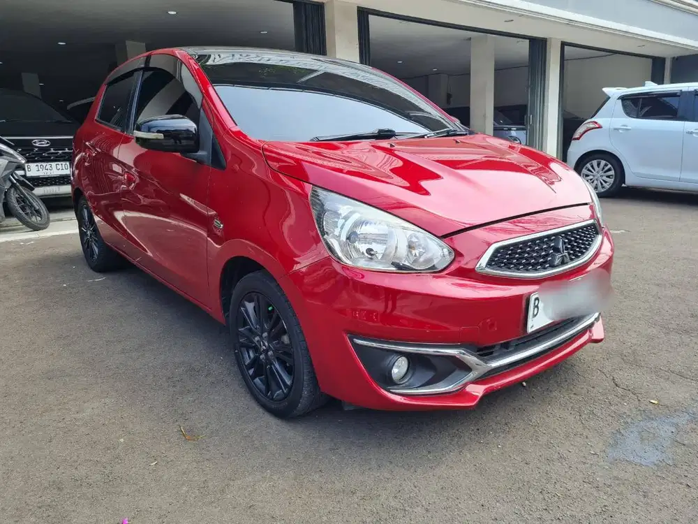 DP 0 Mitsubishi Mirage Exceed MATIC 2016