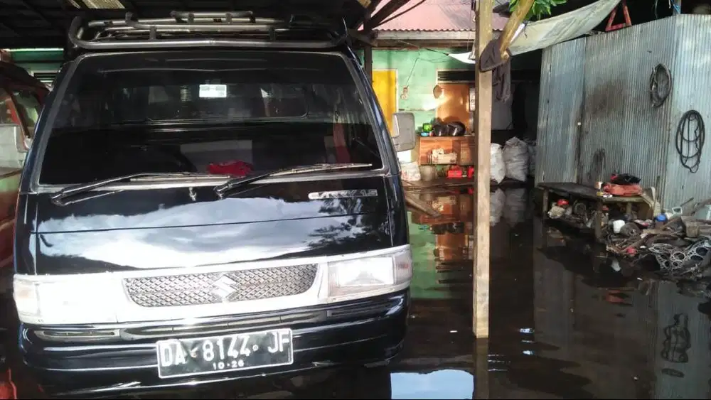 DIJUAL CEPAT – Suzuki Carry Futura 2011  Kondisi Istimewa •
