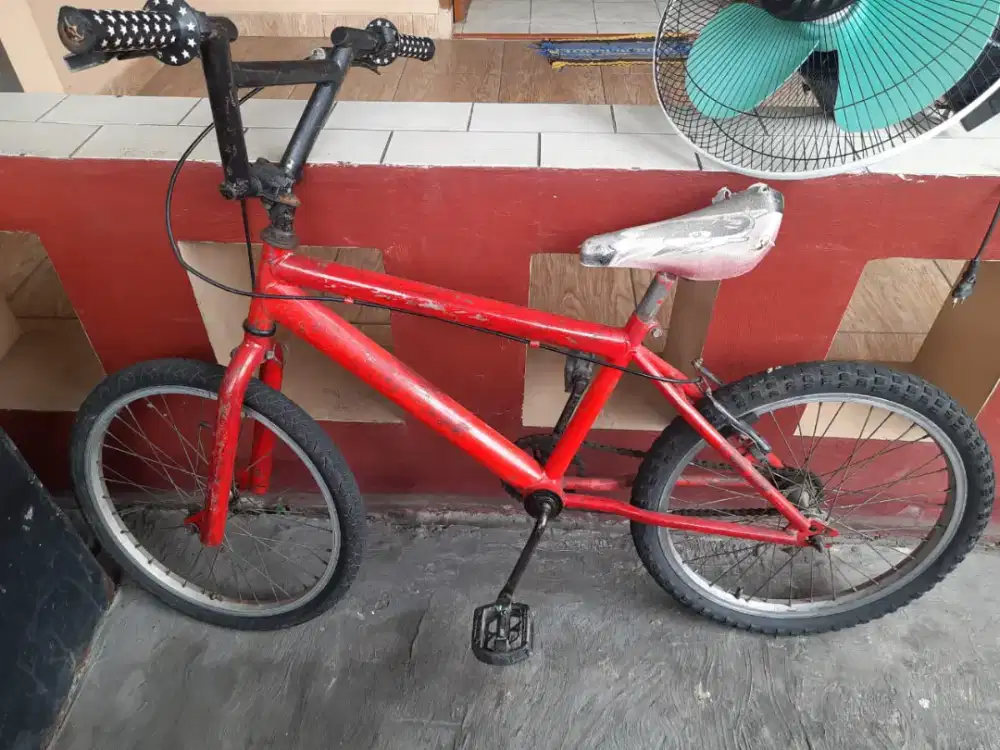 Sepeda BMX 20 in
