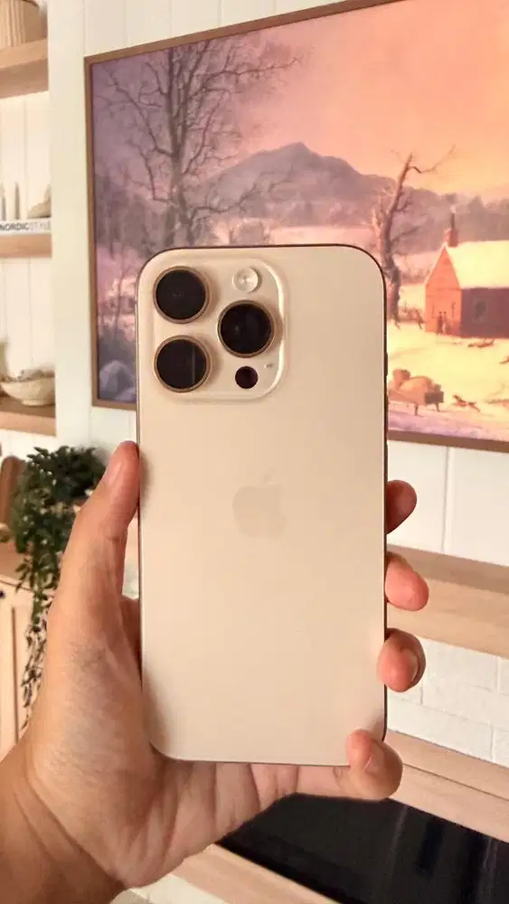 Iphone 16 Pro Desert Titanium