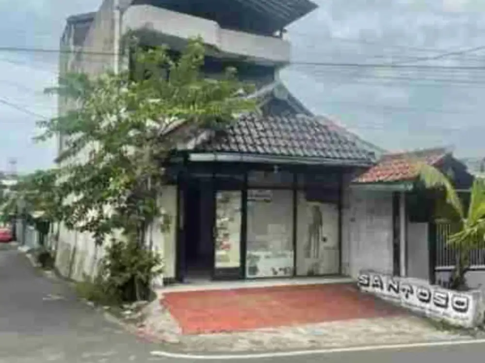 Rumah 3 Lantai Hadap Selatan Luas 176 Meter di Komplek Pondok Bambu Jakarta Timur