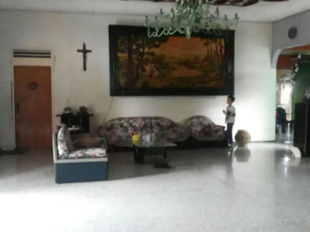 Dijual Rumah Tengah Kota Lokasi Strategis di Jl. Kawi Semarang