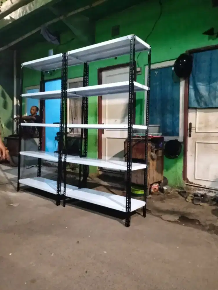 RAK BESI SIKU LUBANG SIAP KIRIM DAN COD