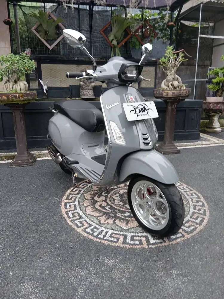 Vespa sprint i-get tahun 2017