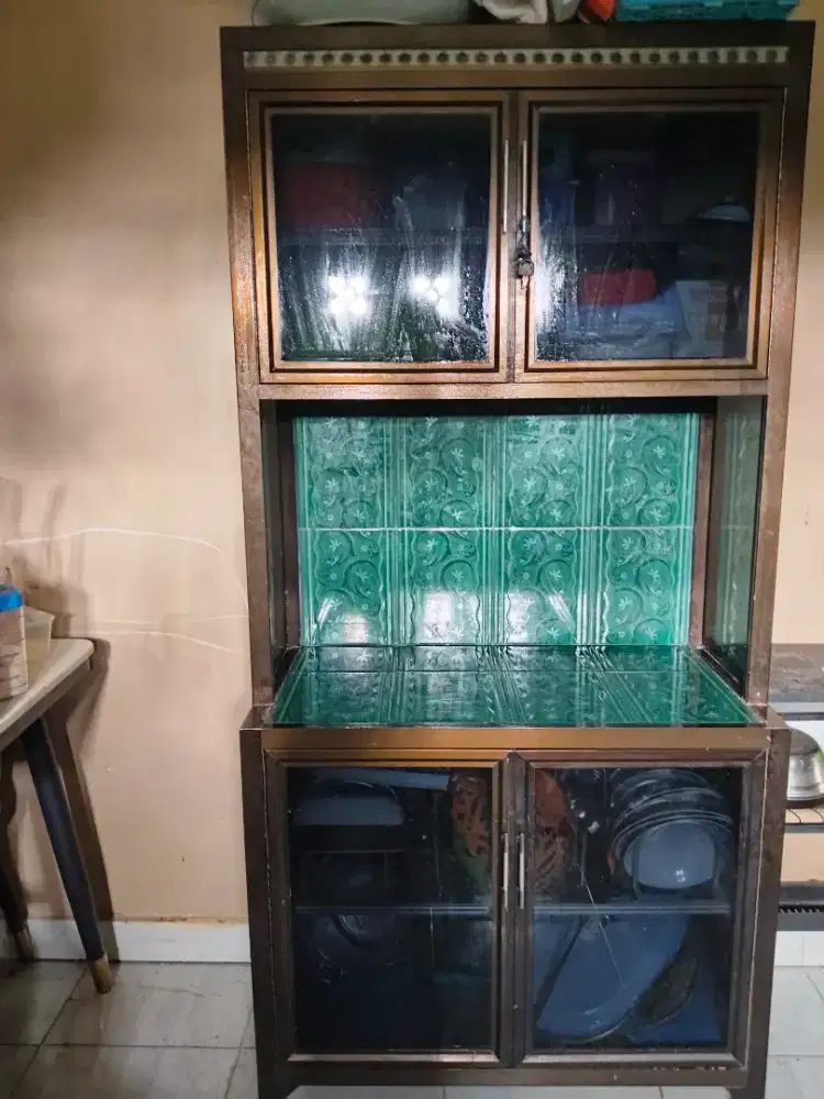 Jual lemari rak piring kondisi masih bagus