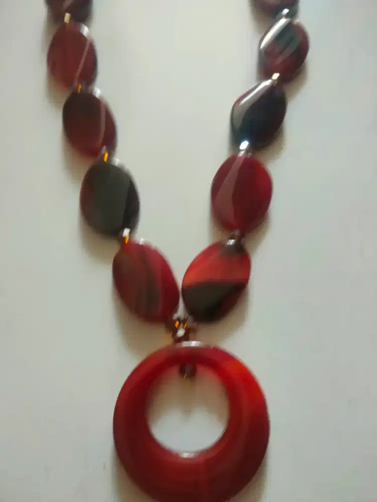 Kalung batu kalimantan