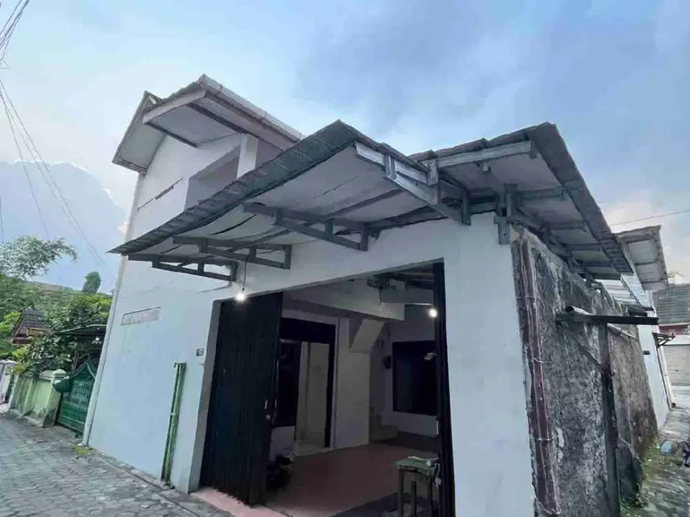 Dijual Murah Rumah 2 Lantai Belakang Hotel Hyatt Jalan Palagan Yogyakarta