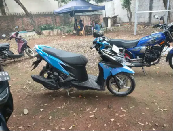 Vario 125 kzr 2014 PAJAK PANJANG