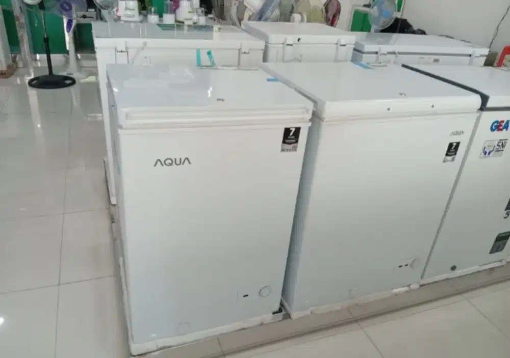 Promo Desember,Freezer Box Aqua 100 L,barang baru dan bergaransi resmi