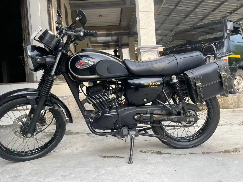 Kawasaki w175se 2017