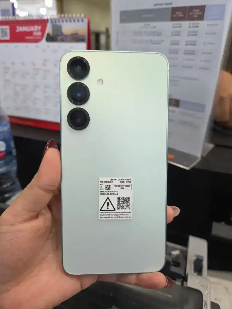 Second s25 plus 512 gb masih mulus pemakain pribadi