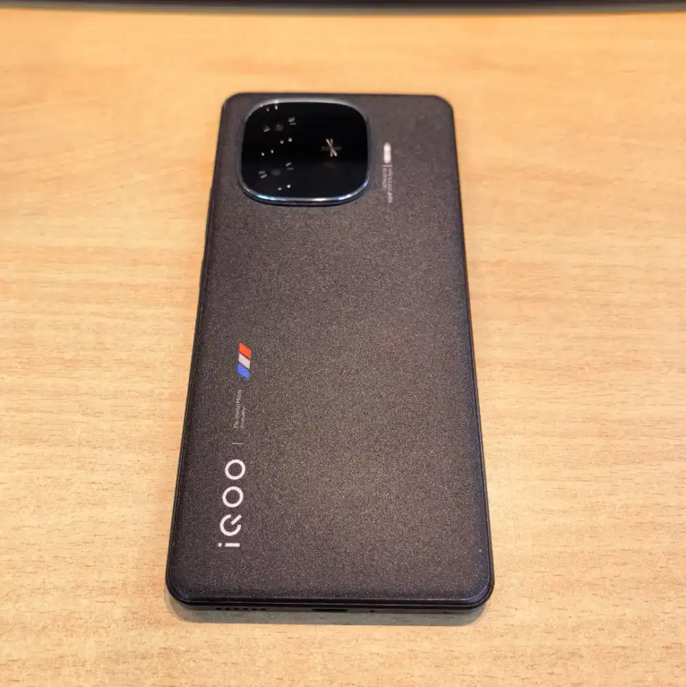 IQOO Z9 5G 12/256 Fullset Garansi On