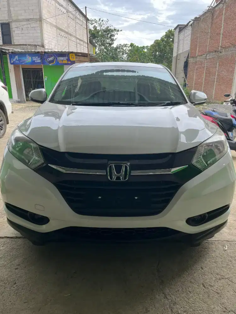 FOR SALE HONDA HRV PUTIH