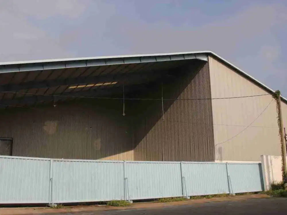 JUAL SEWA GUDANG BUMI MASPION DEKAT MARGOMULYO LUAS 4000 ADA LOADING DOCK MURAH CEPAT LAKU