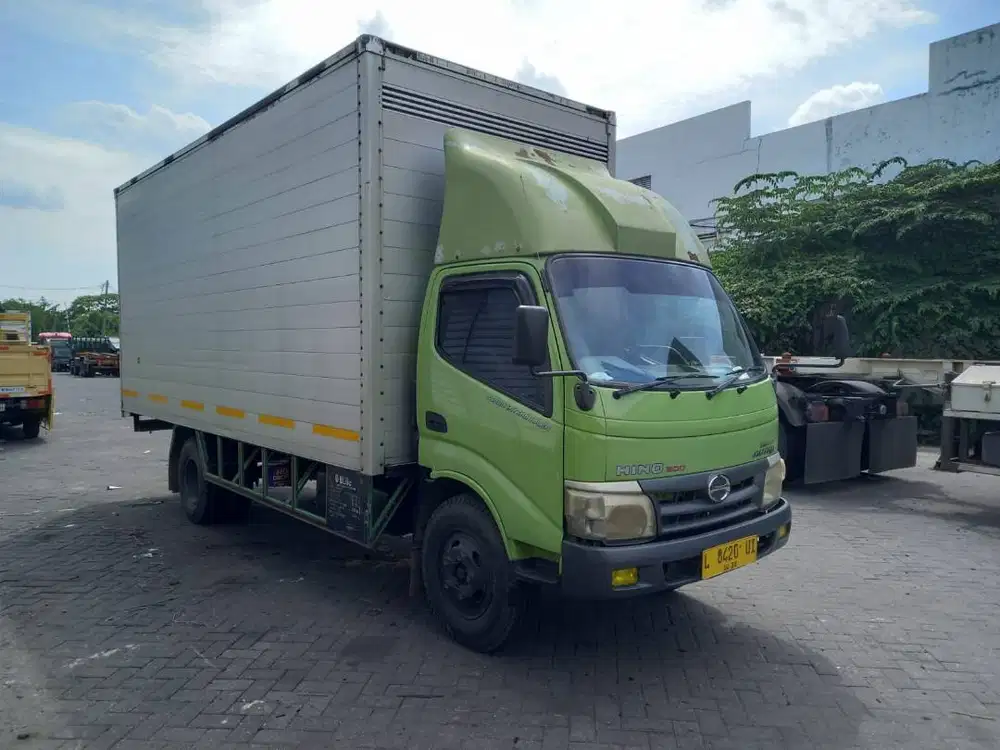 DI JUAL  TRUCK HINO DUTRO 130MDL 2013