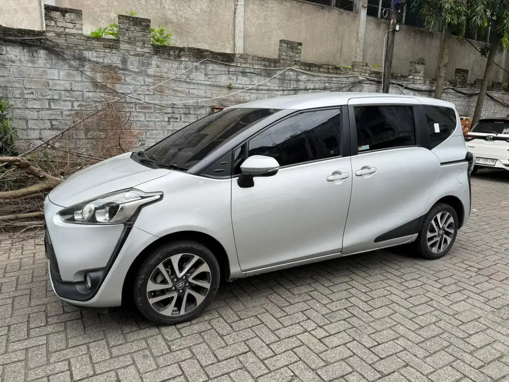Toyota Sienta 2016 Bensin