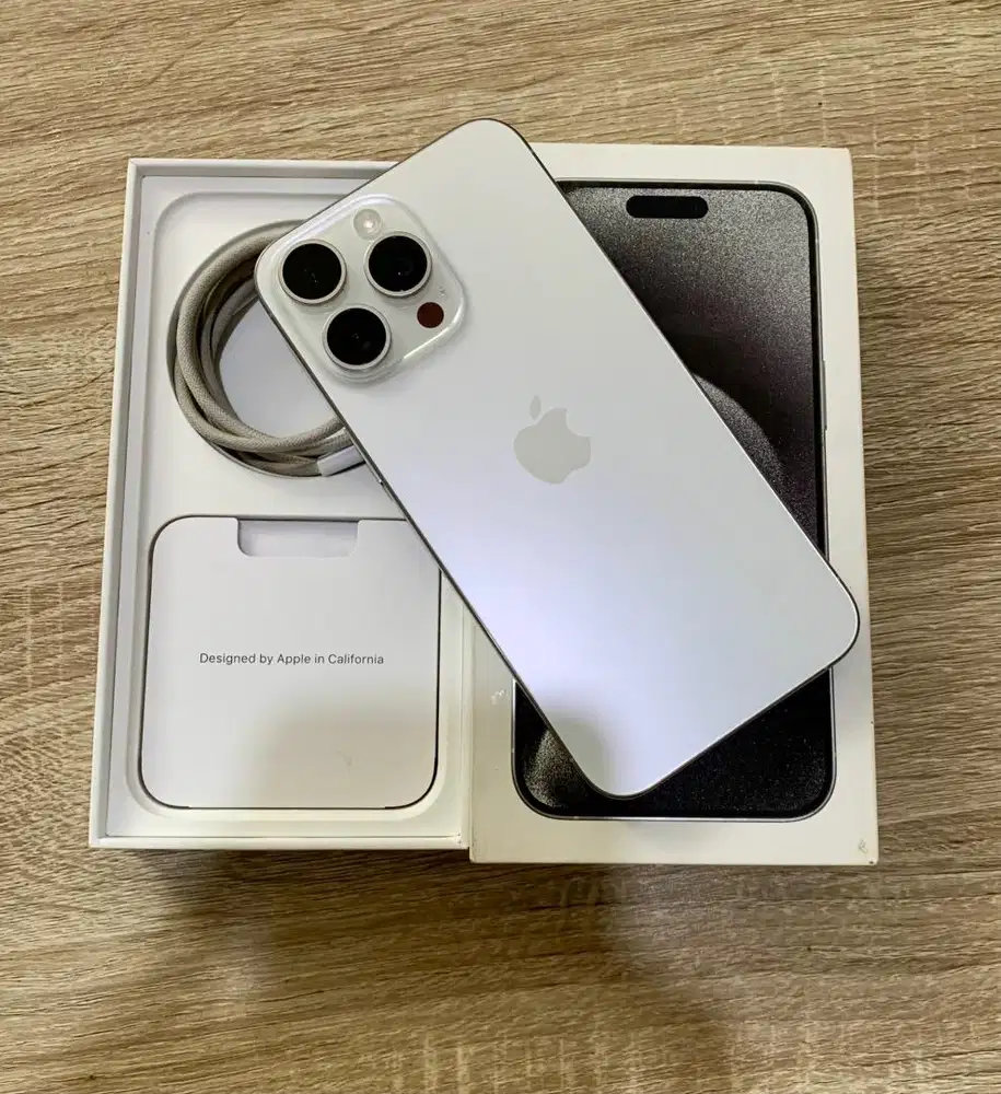 iPhone 15 Pro Max White Titanium 256gb