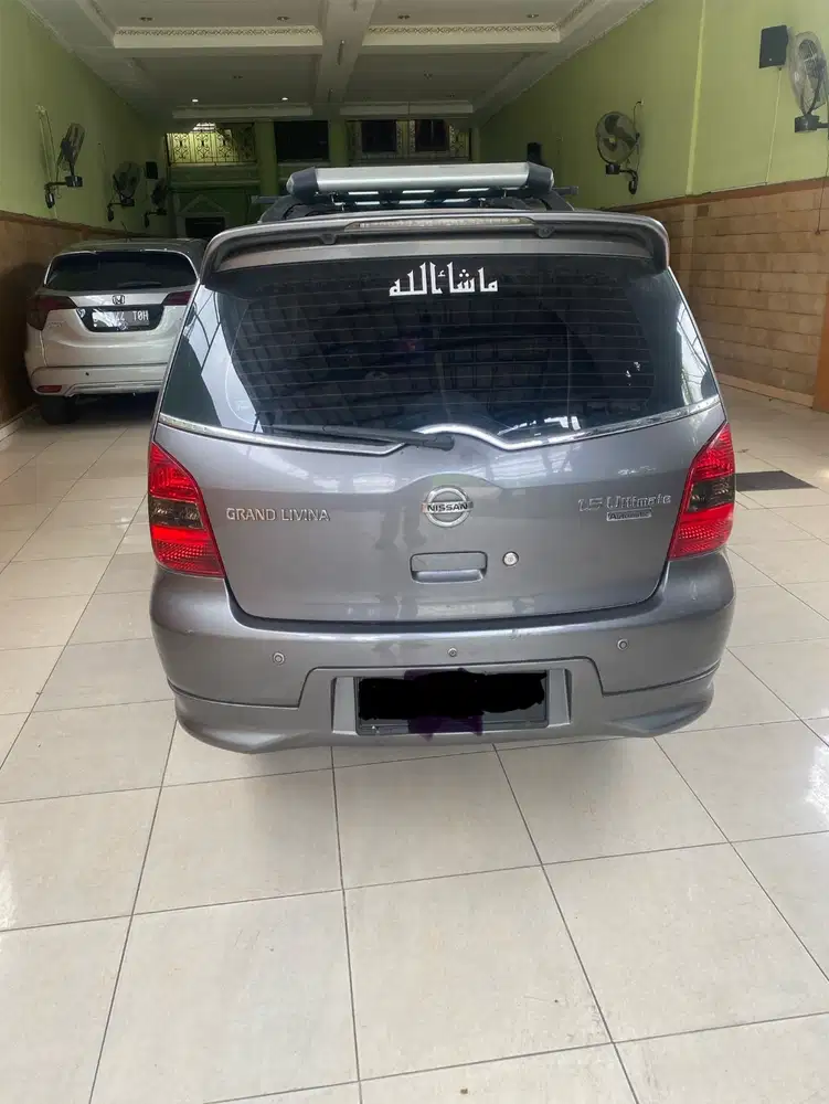 Dijual Nissan Grand Livina 1.5XV AT 2013
