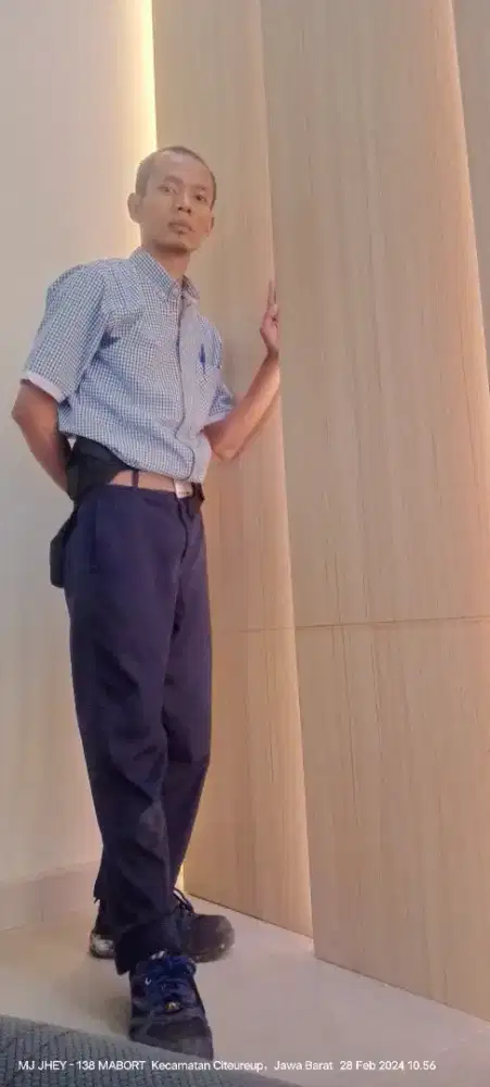 Mencari pekerjaan cleaning service