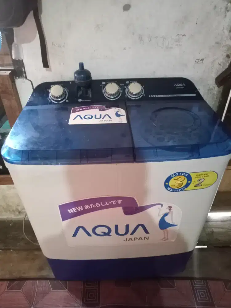 Mesin Cuci AQUA