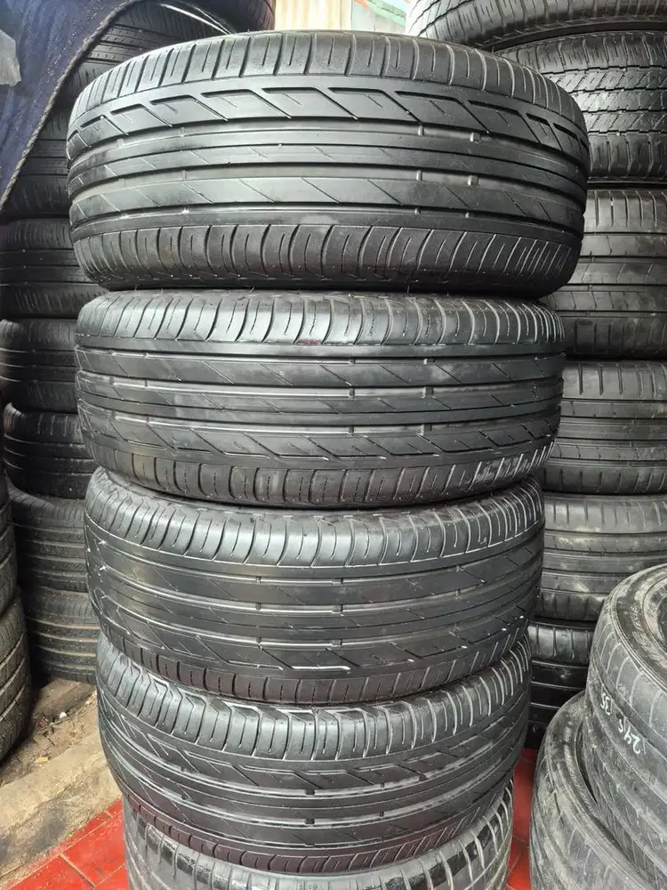 Ban copotan Bmw X1 Bridgestoen turanza T001 RFT 225/50 R18 90%..4pcs