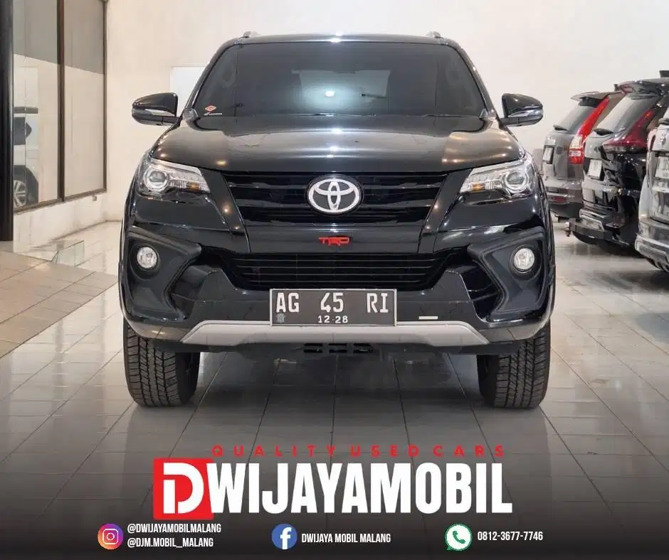 Toyota Fortuner 2.4 TRDs Diesel AT 2018 Low KM!