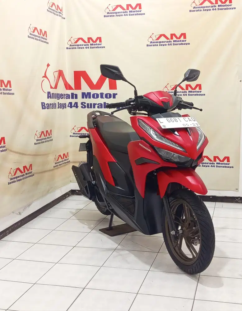Ready vario 125 keyless tahun 2024 merah matte