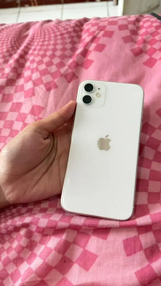 iPhone 11 64 gb ibox