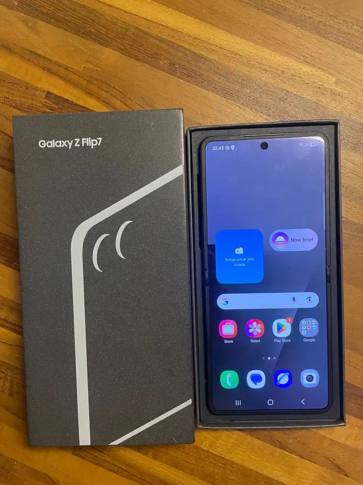 Samsung Z Flip 7 12/256 Sein Resmi