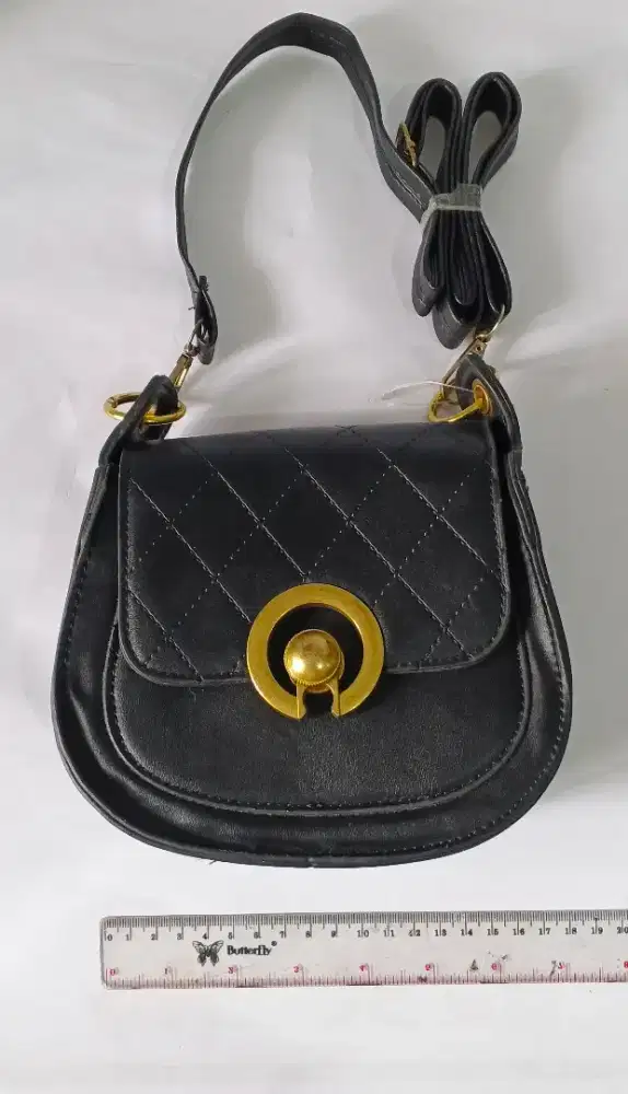 Tas wanita kulit