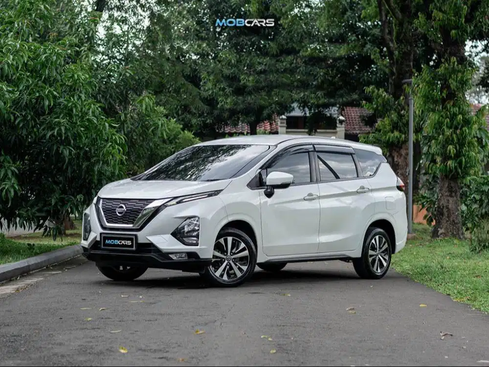 CASH !!! NISSAN LIVINA 1.5 VE AT 2019 MOBCARS CASH !!