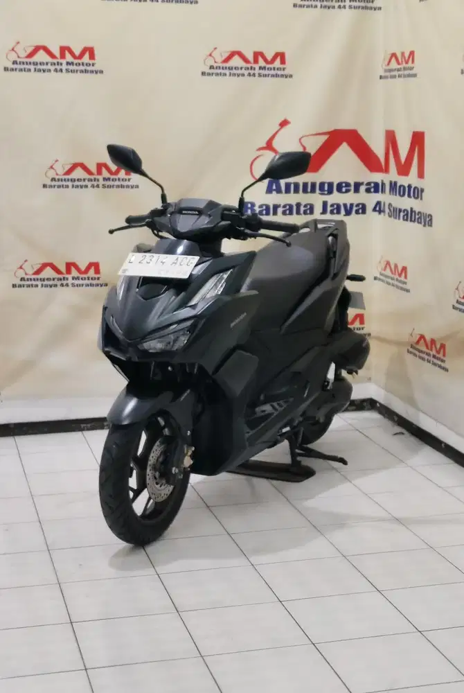 Km 5 Ribu Honda New Vario 160 Abs tahun 2024 warna Hitam