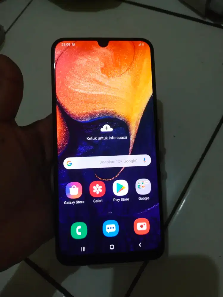 Samsung A50  6/128  minus pemakaian aja  HP cas ga ORI