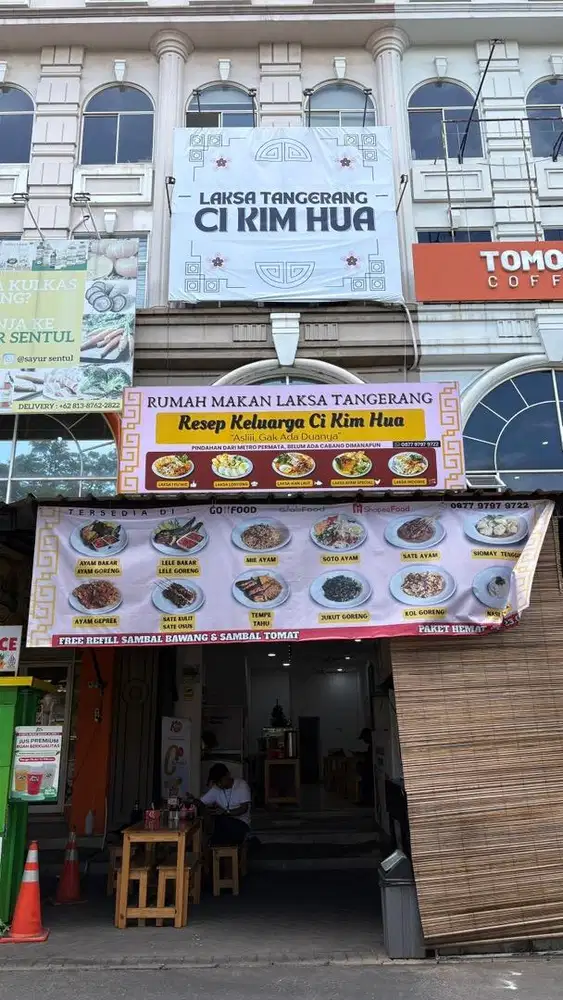 Lowongan kerja pelayan/waiters rumah makan di Green lake city cipondoh