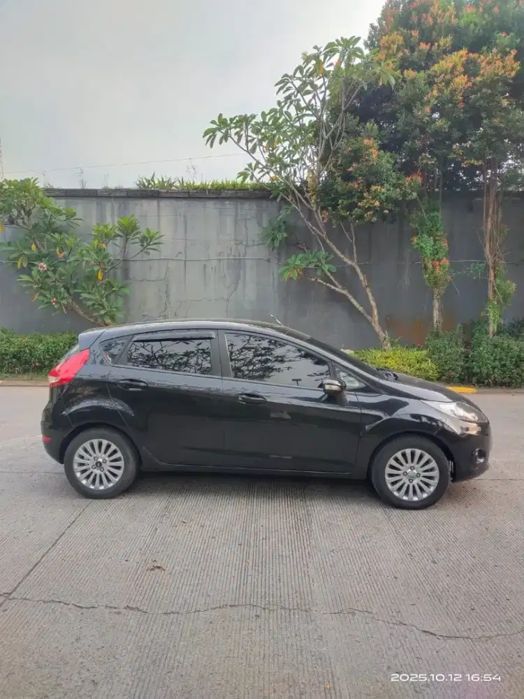 Ford fiesta Pajak Hidup