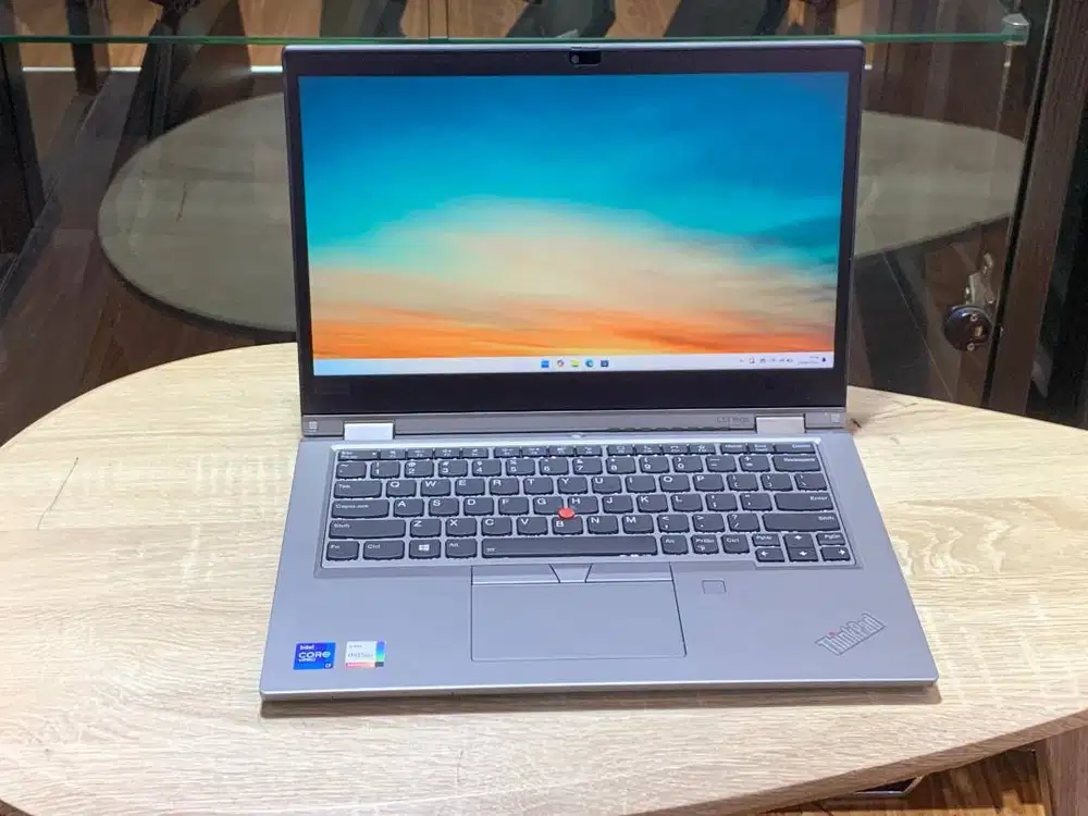 Lenovo Thinkpad Yoga L13 Corei7 Generasi 11 Touchscreen Flip With Pen