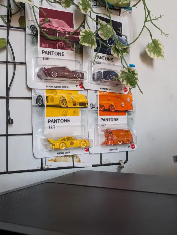 HOTWHEELS PANTONE MURAH MERIAH