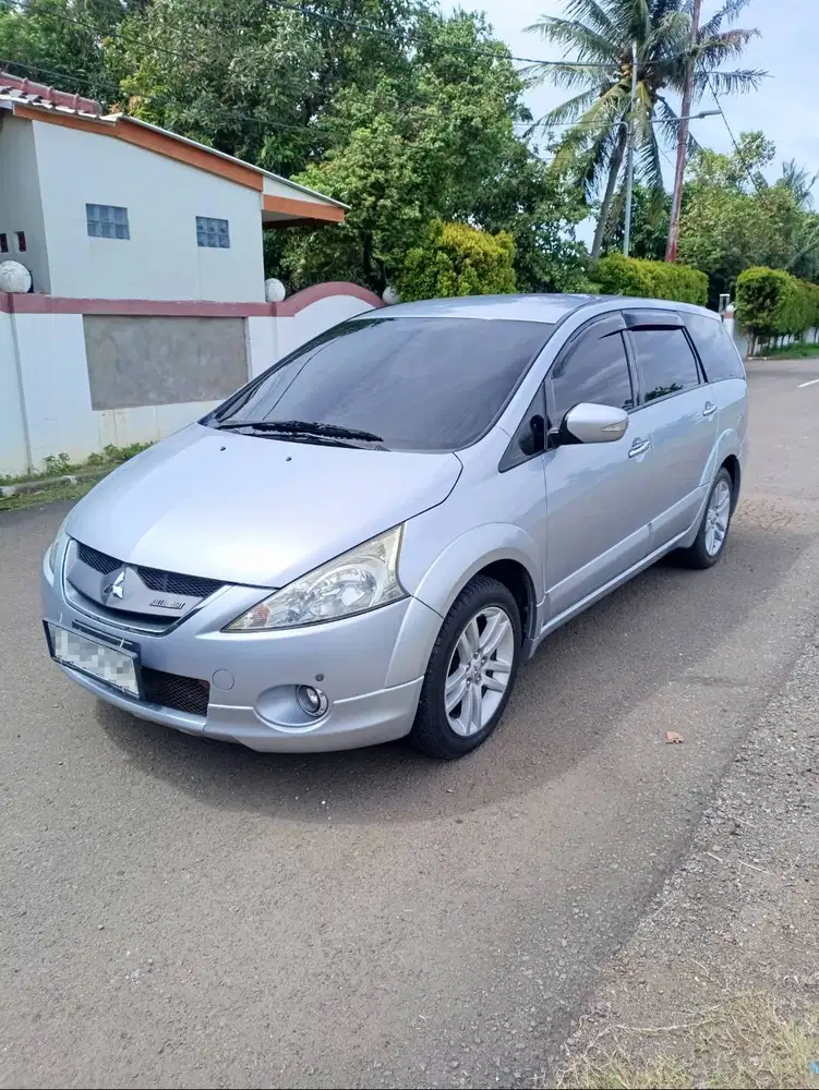 Mitsubishi Grandis type GT 2,4