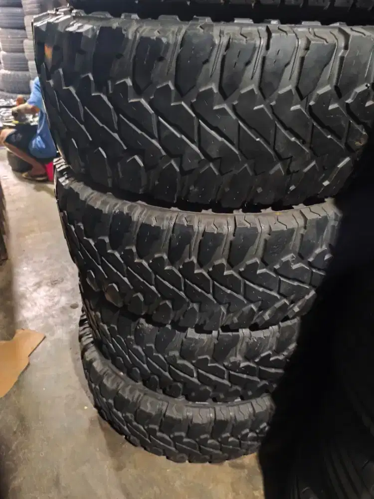 Yokohama MT 35 x 12.50 R17