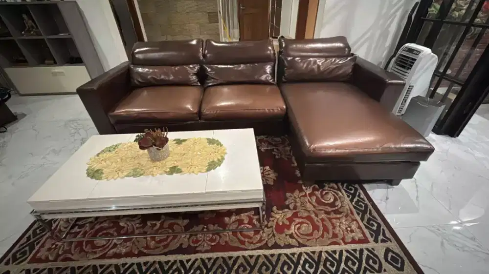 kursi tamu model l beserta meja